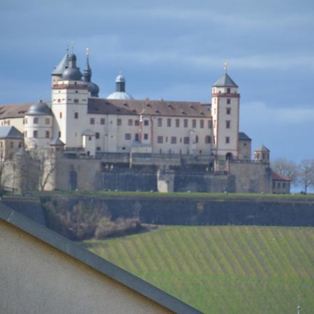 Ferienwohnung Avenzio Würzburg Exterior foto
